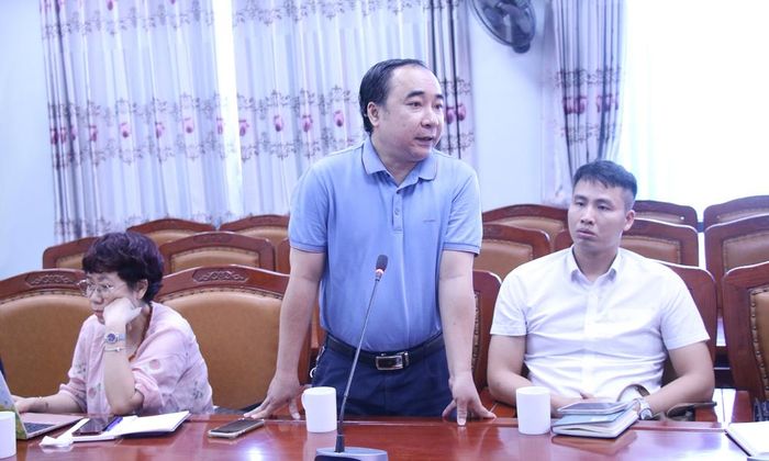 Đại diện Thông tấn xã Việt Nam tại Bắc Ninh nêu ý kiến.