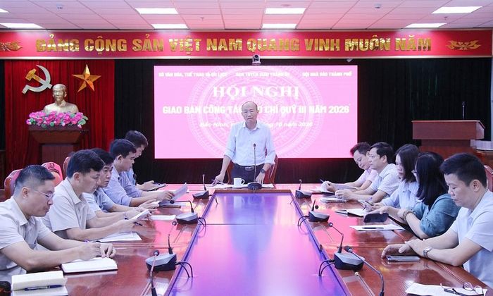 Đồng chí Trần Tuấn Nam chủ trì hội nghị.