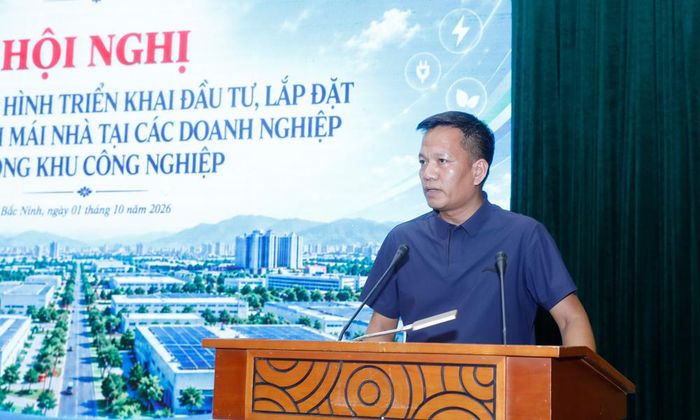  Ông Nguyễn Thanh Tuấn, Trưởng Phòng Quản lý năng lượng, Công ty trách nhiệm hữu hạn Khoa học Kỹ thuật Goertek Vina chia sẻ kinh nghiệm phát triển điện mặt trời mái nhà. 