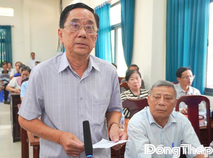Cử tri xã Lấp Vò quan tâm nhiều vấn đề liên quan đến kinh tế - xã hội. 