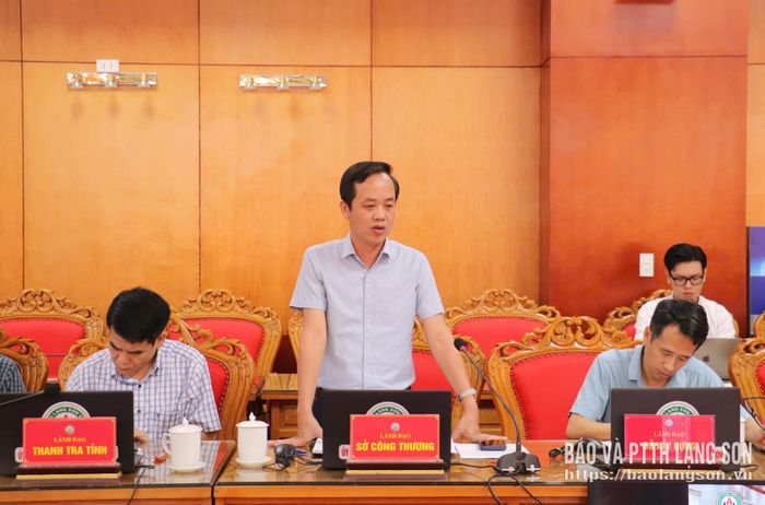 Lãnh đạo Sở Công Thương phát biểu tại cuộc họp