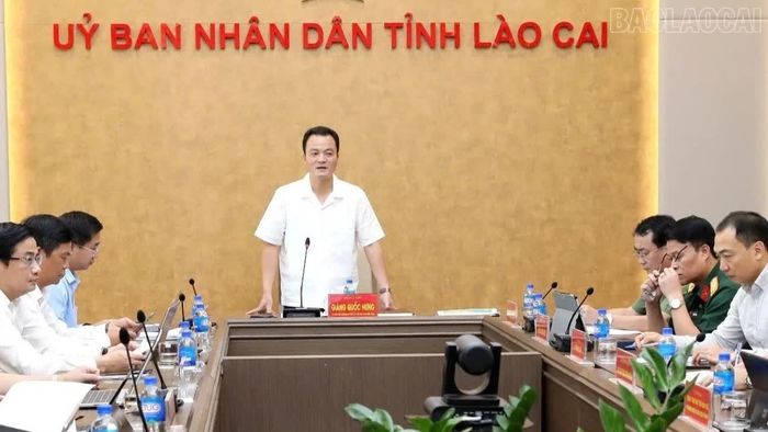 Đồng chí Giàng Quốc Hưng - Phó Chủ tịch UBND tỉnh kết luận cuộc họp.