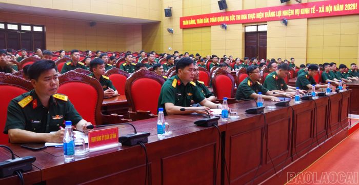 Các đại biểu dự Lễ phát động đợt thi đua cao điểm “80 ngày Thi đua Quyết thắng - Viết tiếp bản hùng ca”.