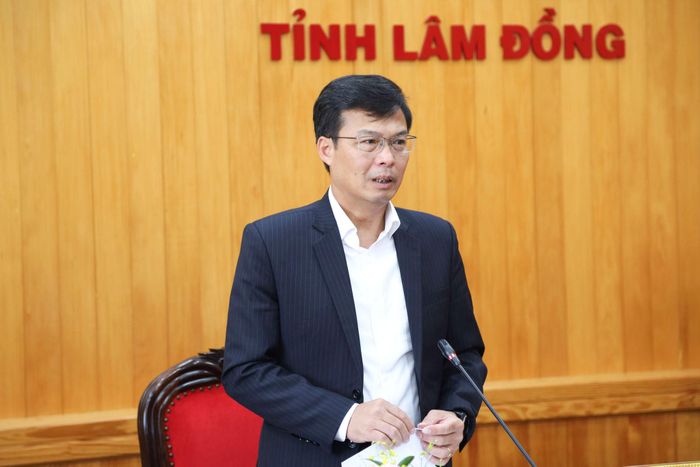 Đồng chí Đinh Văn Tuấn, Tỉnh ủy viên, Phó Chủ tịch UBND tỉnh Lâm Đồng phát biểu buổi làm việc