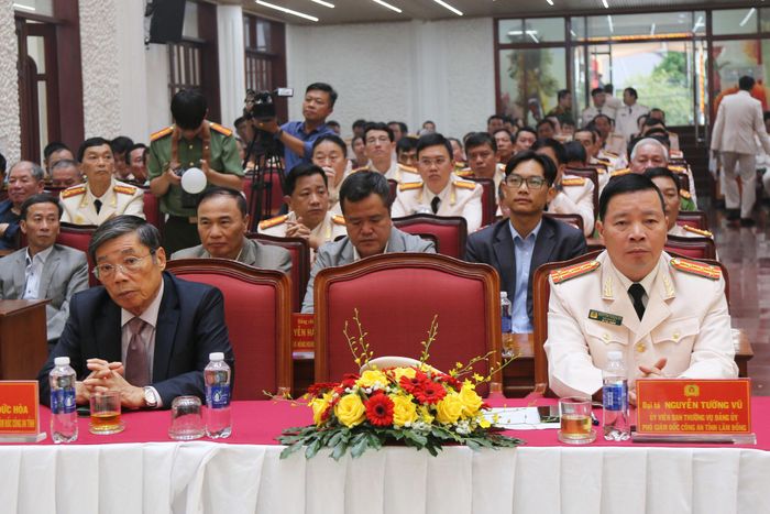 Các đại biểu tham dự lễ Kỷ niệm Ngày Truyền thống lực lượng Cảnh sát PCCC & CNCH, 25 năm ngày Toàn dân PCCC & CNCH 4/10/2001- 4/10/2026)