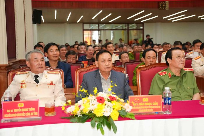 Các đại biểu tham dự Lễ kỷ niệm Ngày Truyền thống lực lượng Cảnh sát PCCC&CNCH