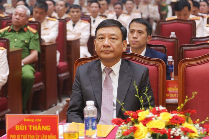 Phó Bí thư Tỉnh ủy Bùi Thắng dự lễ Kỷ niệm 65 năm Ngày Truyền thống Lực lượng cảnh sát PCCC & CNCH