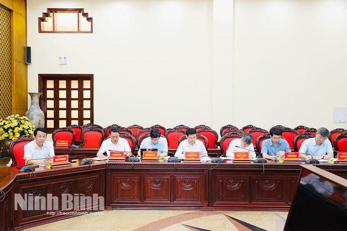 Các đại biểu dự Phiên họp.