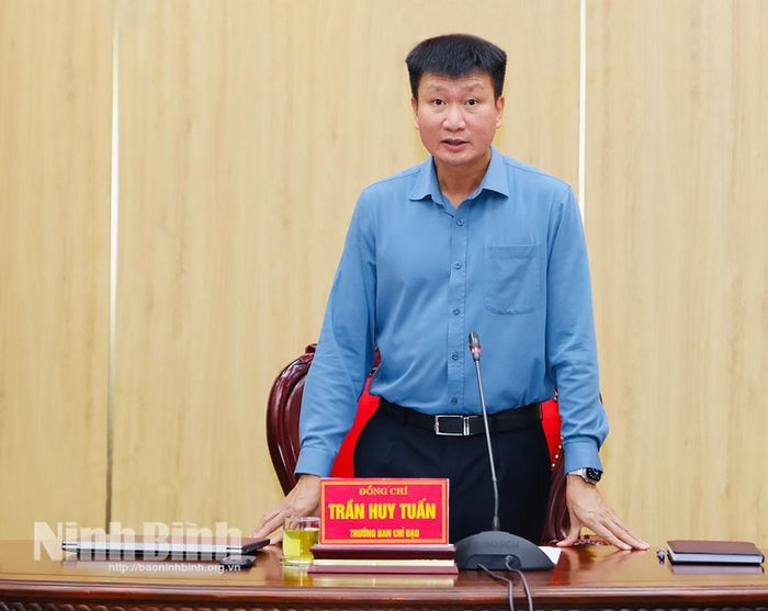 Đồng chí Trần Huy Tuấn, Uỷ viên Trung ương Đảng, Bí thư Tỉnh uỷ, Trưởng Ban Chỉ đạo phát biểu kết luận Phiên họp.