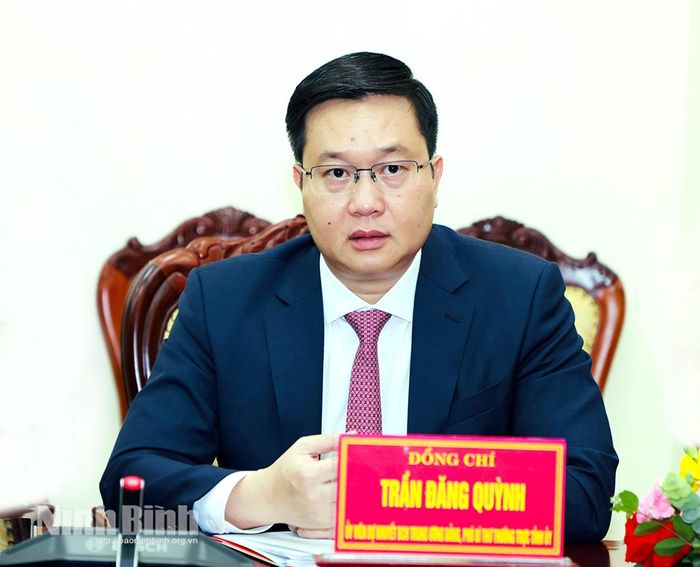 Đồng chí Trần Đăng Quỳnh, Ủy viên Dự khuyết Trung ương Đảng, Phó Bí thư Thường trực Tỉnh ủy phát biểu tại hội nghị.