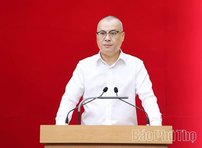 Đồng chí Bí thư Tỉnh ủy Phạm Đại Dương phát biểu chỉ đạo tại hội nghị.