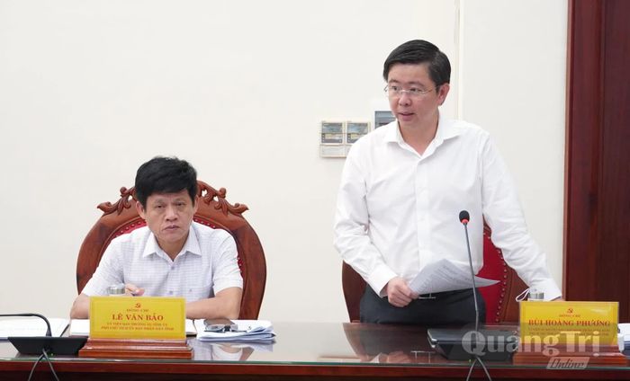 Đồng chí Bùi Hoàng Phương, Chủ tịch UBND tỉnh phát biểu tại buổi làm việc - Ảnh: Q.V