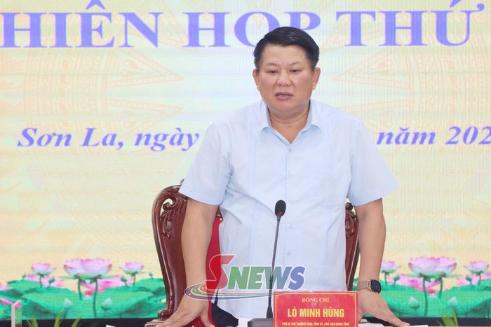 Đồng chí Lò Minh Hùng phát biểu kết luận tại phiên họp.
