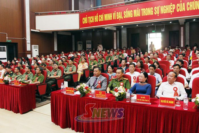 Các đại biểu dự Lễ kỷ niệm.