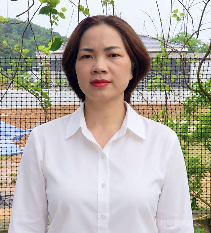  Chị Nguyễn Thị Thúy Phó Giám đốc Công ty TNHH TM&SX gỗ - ván - dăm Phúc Anh, thôn Yên Thượng, xã Bằng Lang. 