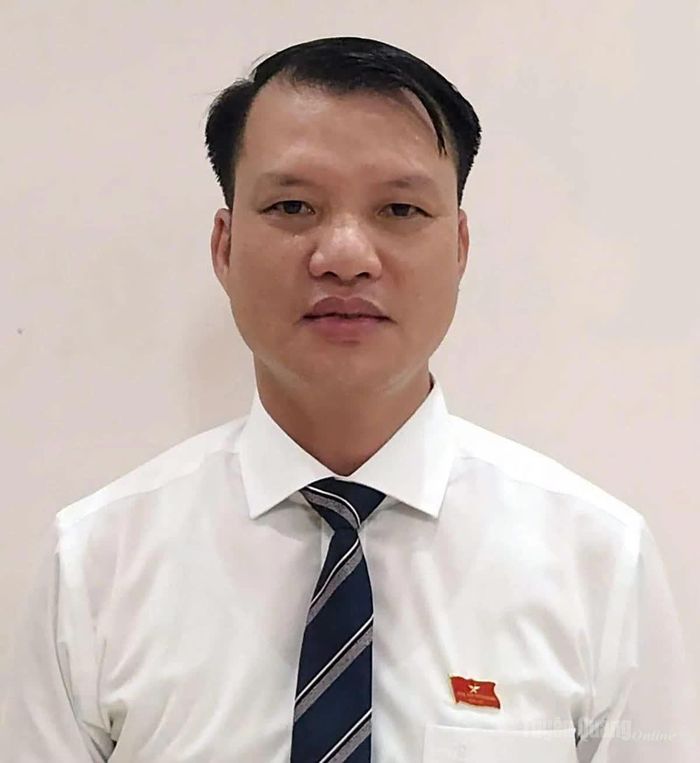  Đồng chí Nguyễn Văn Việt Trưởng Ban Dân tộc, HĐND tỉnh Tuyên Quang. 