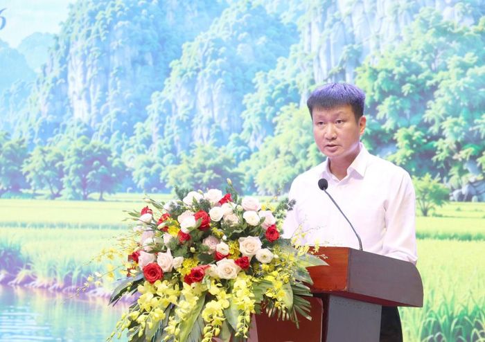 Ông Trần Huy Tuấn, Bí thư Tỉnh ủy Ninh Bình, phát biểu tại hội thảo. (Ảnh: Chung Thắng)