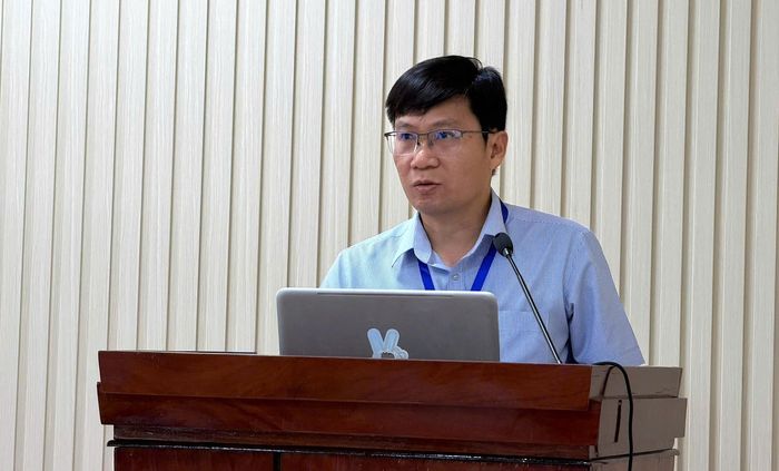 Phó giám đốc Sở Xây dựng Quảng Ngãi Phạm Việt Hà phát biểu khai mạc lớp đào tạo, tập huấn. (Ảnh: Lê Danh).