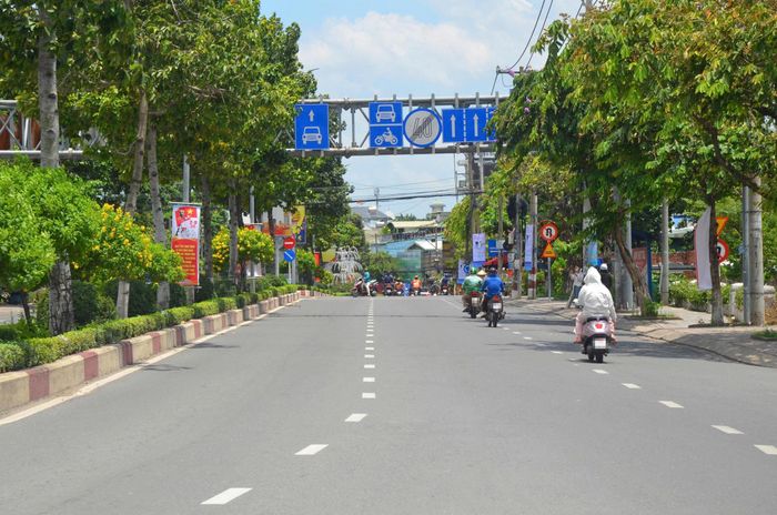 Một đoạn đường Đồng Khởi qua TP Đồng Nai.