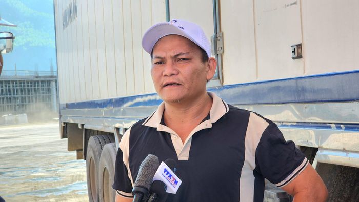 Anh Nguyễn Văn Nghiệp, tài xế xe đường dài quê tỉnh Khánh Hòa cho biết, anh chạy tuyến Đà Lạt - Hà Nội, từ ngày có trạm dừng nghỉ anh không còn lo lắng trong việc xe cạn dầu hoặc chạy quá giờ như quy định. Trạm đi vào hoạt động tạm thời nhưng rất ý nghĩa với phương tiện đường dài. Tôi mong trạm sớm hoàn thiện các hạng mục còn lại để lái xe có nơi nghỉ ngơi tốt hơn.
