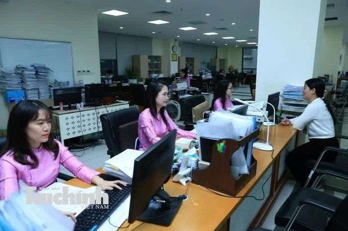 Từ hôm nay, Kho bạc Nhà nước kết nối dữ liệu điện tử với Bảo hiểm xã hội trên toàn quốc. Ảnh: Đức Thanh