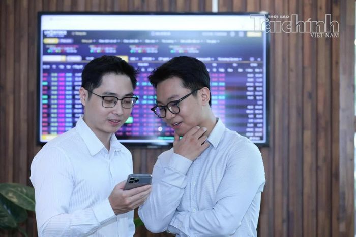 Thị trường chứng khoán tháng 10: Dòng tiền chờ sức bật từ lợi nhuận doanh nghiệp. Ảnh: Đức Thanh