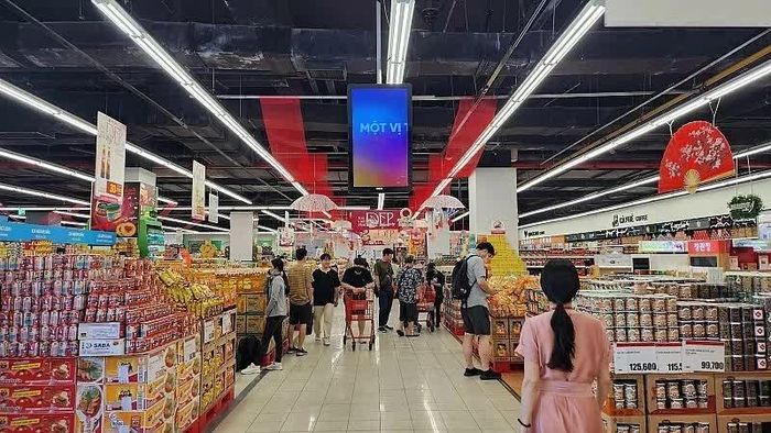 Khu vực dịch vụ trở thành động lực dẫn dắt tăng trưởng của Hà Nội. Ảnh minh họa