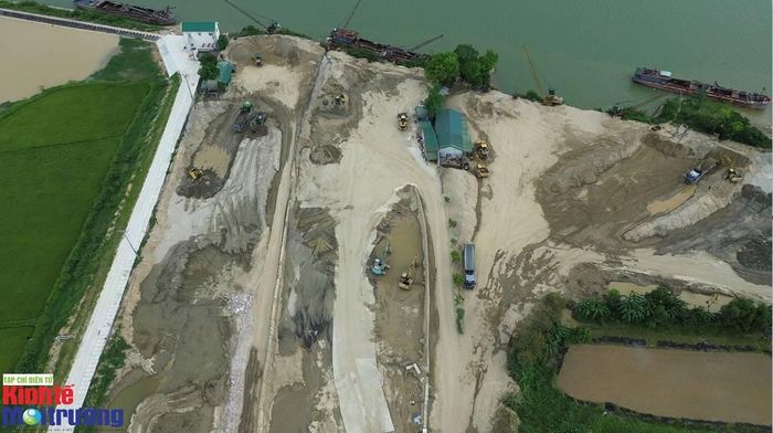 Nhiều bến cát tại vùng hạ lưu sông Lam chưa đảm bảo quy chuẩn. Ảnh: Nguyễn Công