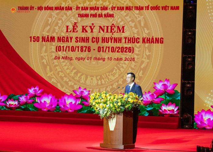 Bí thư Thành ủy, Trưởng Đoàn ĐBQH Thành phố Đà Nẵng Lê Ngọc Quang đọc Diễn văn kỷ niệm