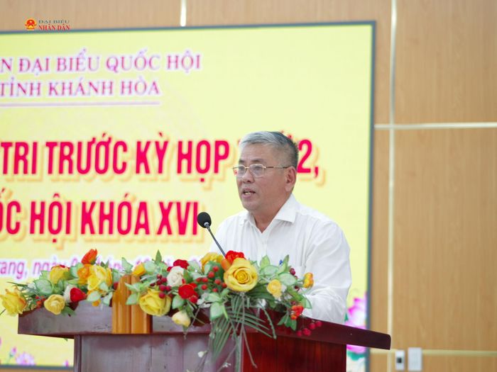 Lãnh đạo phường Nha Trang trả lời các ý kiến, kiến nghị của cử tri