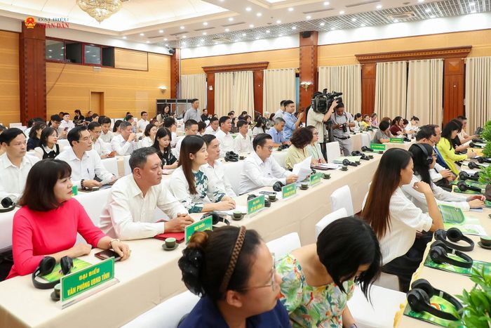 Các đại biểu và đại diện cơ quan thông tấn, báo chí dự họp báo. Ảnh: Phạm Thắng