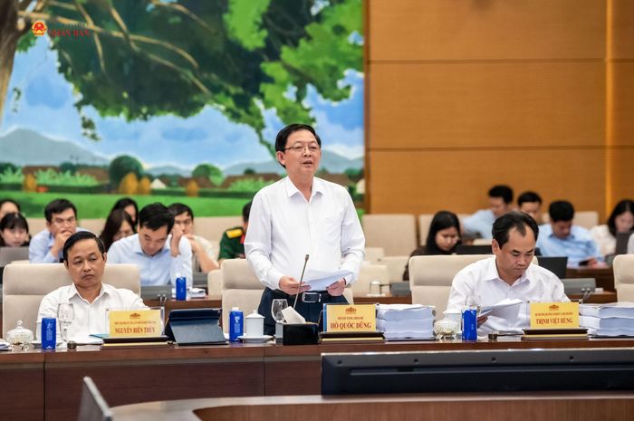 Phó Thủ tướng Hồ Quốc Dũng giải trình các nội dung Ủy ban Thường vụ Quốc hội cho ý kiến