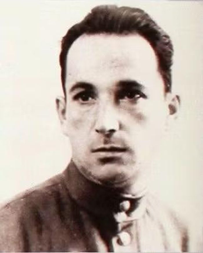 Trung úy Alexander Pechersky