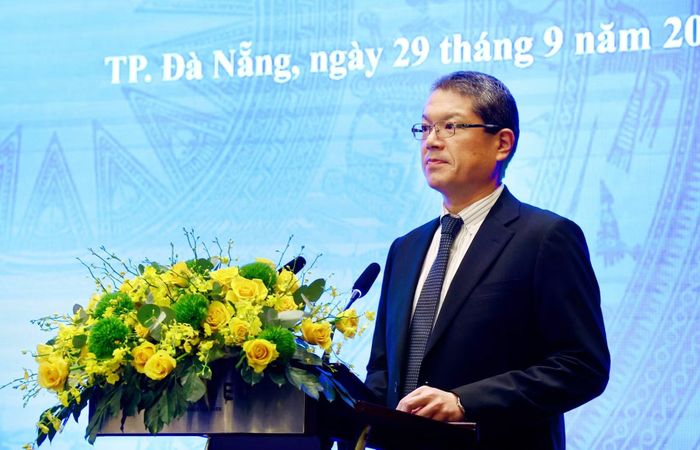 Ông Tochiya Takayoshi, Chánh Văn phòng INTERPOL Nhật Bản, Trưởng đoàn đại biểu Nhật Bản phát biểu tại hội nghị.