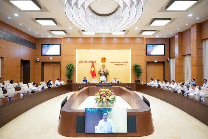  Chủ tịch Quốc hội Trần Thanh Mẫn phát biểu chủ trì Phiên họp thứ 7 của Ủy ban Thường vụ Quốc hội. 