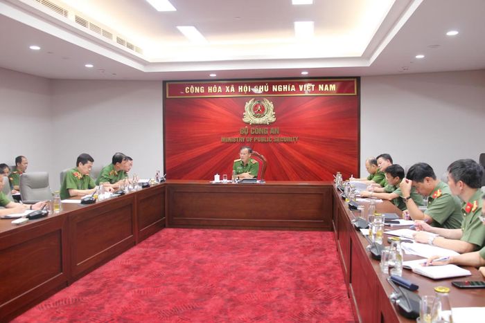 Thứ trưởng Nguyễn Văn Long giao nhiệm vụ với các mốc thời gian cụ thể cho từng đơn vị, yêu cầu phải làm ngay, đáp ứng yêu cầu thực tế đặt ra.