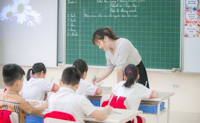 Một tiết dạy của giáo viên tiểu học. Ảnh: IT