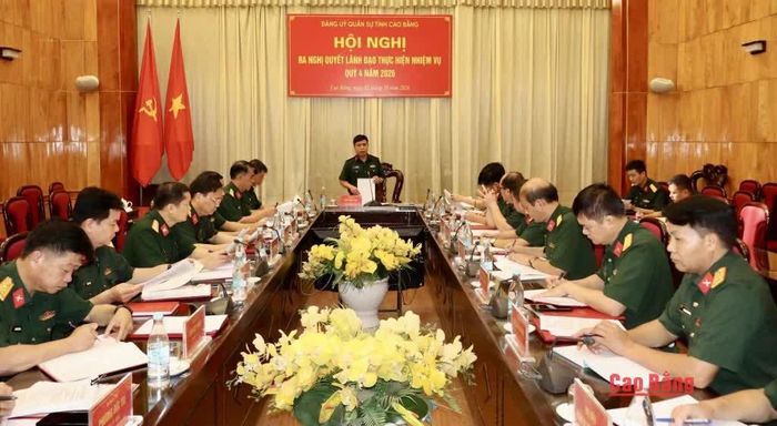 Đại tá Ma Công Học, Phó Bí thư Thường trực Đảng ủy, Chính ủy Bộ Chỉ huy Quân sự tỉnh kết luận hội nghị.