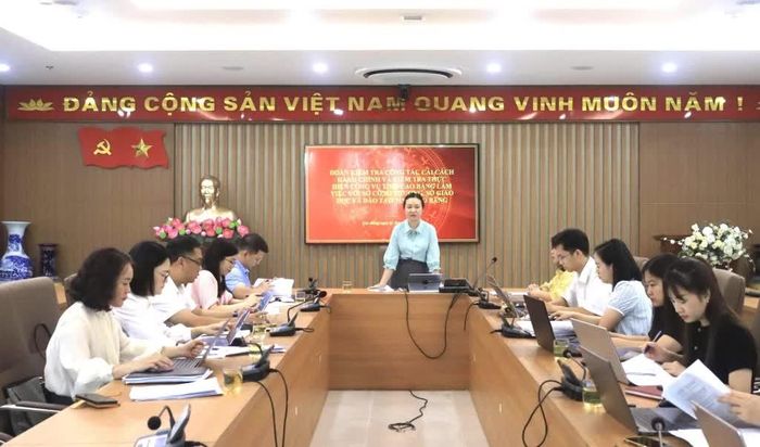 Phó Giám đốc Sở Nội vụ Trần Lương Nguyệt kết luận buổi kiểm tra.