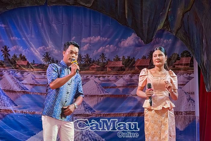 Những bài song ca mang giai điệu hiện đại được viết lại lời và hoà âm phối khí mới, mang đến làn gió tươi tắn cho chương trình.