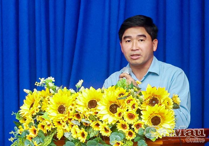 Đại biểu Lương Văn Anh, Uỷ viên chuyên trách Uỷ ban Khoa học, Công nghệ và Môi trường của Quốc hội, thông tin đến cử tri kết quả Kỳ họp không thường lệ thứ nhất, Quốc hội khoá XVI và hoạt động của Đoàn đại biểu Quốc hội tỉnh Cà Mau tại kỳ họp.