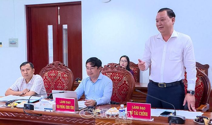 Giám đốc Sở Tài chính Huỳnh Công Quân phát biểu về công tác phối hợp với ngành Thuế.