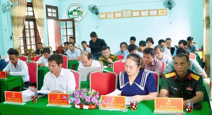 Cấp ủy, chính quyền xã Trà Vân chú trọng kiện toàn bộ máy, nâng cao năng lực điều hành nhằm đáp ứng yêu cầu phát triển trong giai đoạn mới.