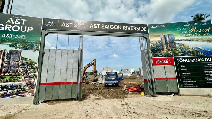 Chủ đầu tư và nhà thầu thi công dự án A&T Saigon Reveside bị xử phạt tổng cộng 220 triệu đồng. (Ảnh: Đ.V)