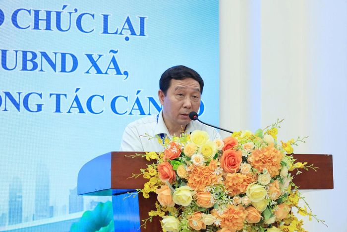Phó Bí thư Đảng ủy, Chủ tịch UBND xã Thường Tín Phan Thanh Tùng phát biểu tại hội nghị. Ảnh:PV