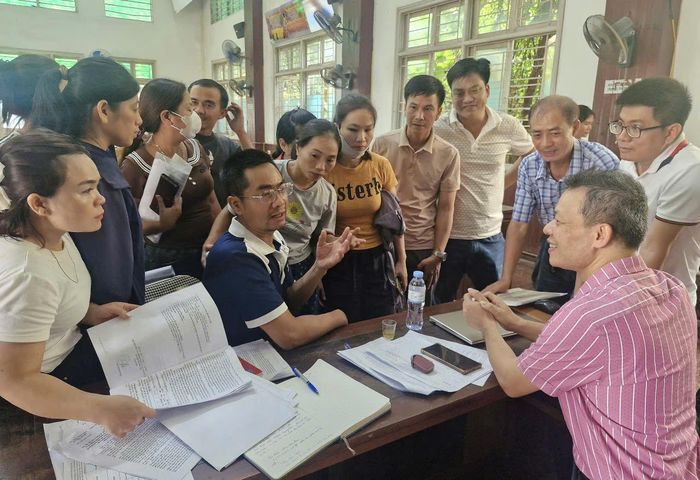 Xã Phú Xuyên đẩy mạnh công tác tuyên truyền, tổ chức gặp gỡ, trao đổi với người dân về các chính sách bồi thường giải phóng mặt bằng, hỗ trợ tái định cư.