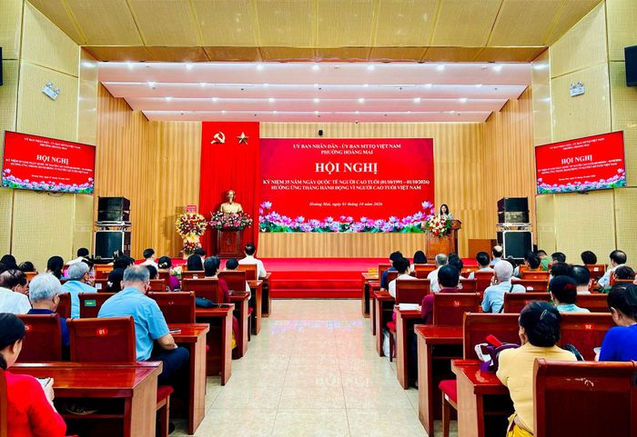 Quang cảnh Hội nghị Kỷ niệm 35 năm Ngày Quốc tế Người cao tuổi. Ảnh: Trần Oanh.