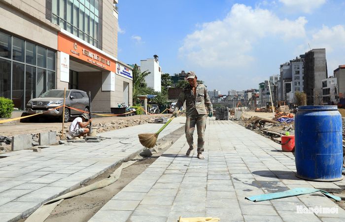 Thời điểm hiện tại, nhà thầu đã hoàn thành hơn 80% khối lượng công việc. Đơn vị thi công phấn đấu cơ bản hoàn thành toàn tuyến trước ngày 10-10.