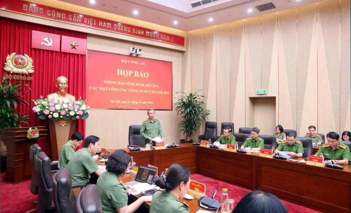 Quang cảnh họp báo. Ảnh: PV