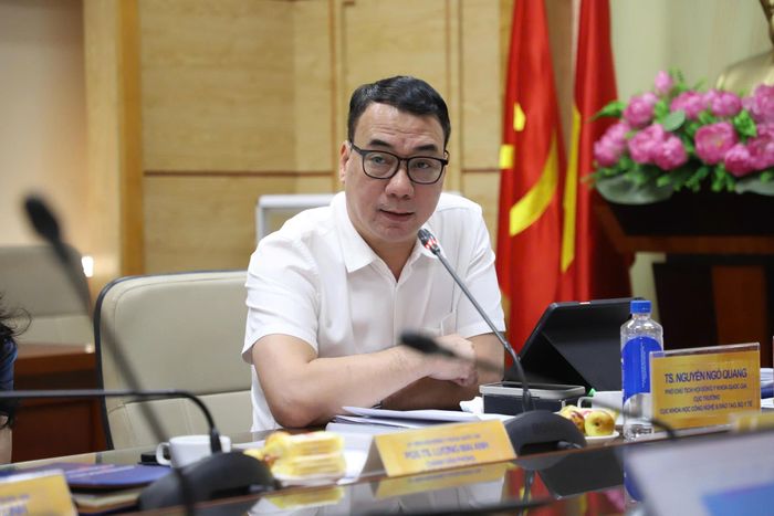 TS.BS Nguyễn Ngô Quang, Cục trưởng Cục Khoa học, Công nghệ và Đào tạo, Phó Chủ tịch Hội đồng Y khoa Quốc gia phát biểu. Ảnh: Trần Minh
